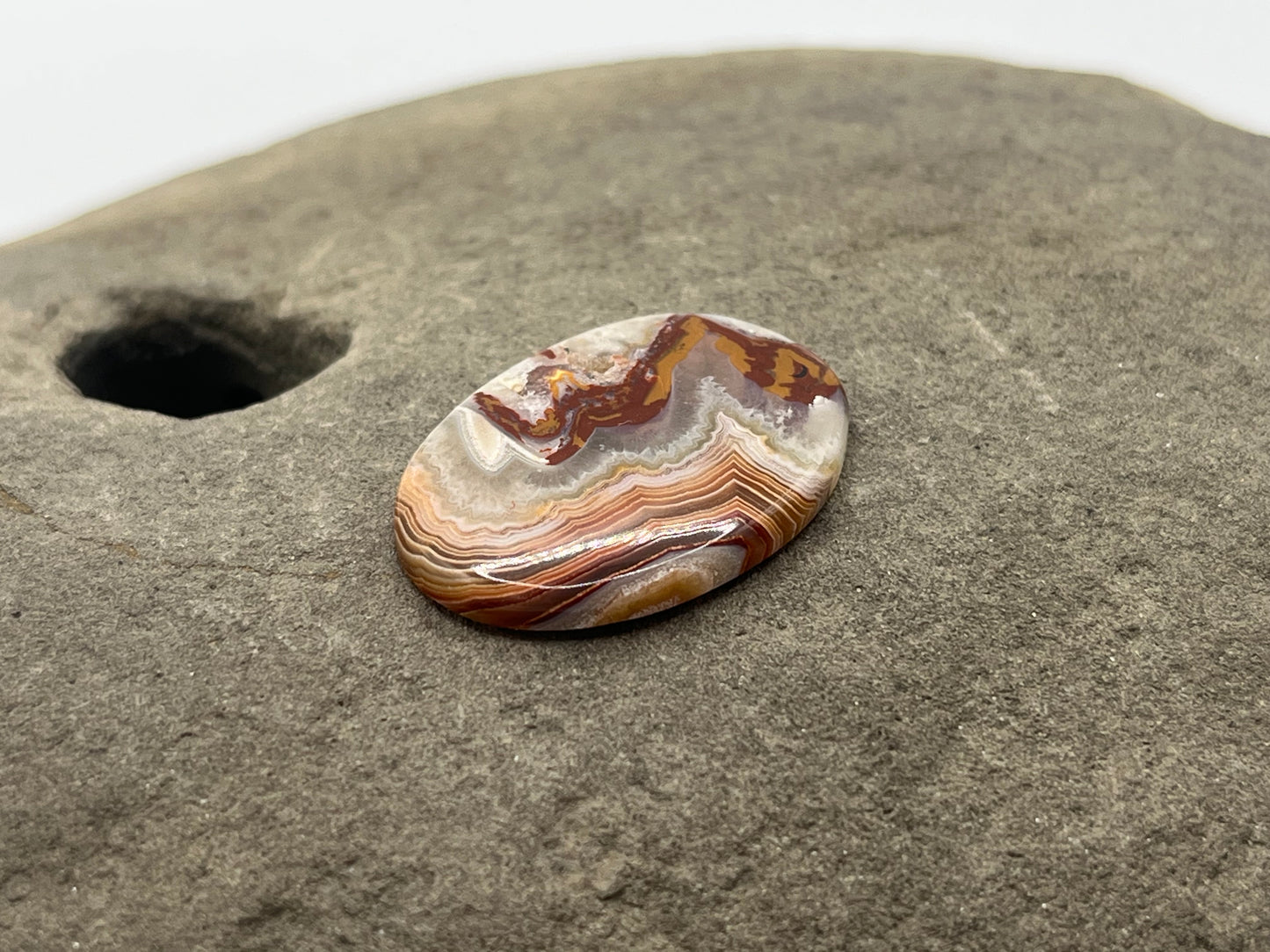 Laguna Lace Agate Cabochon 1